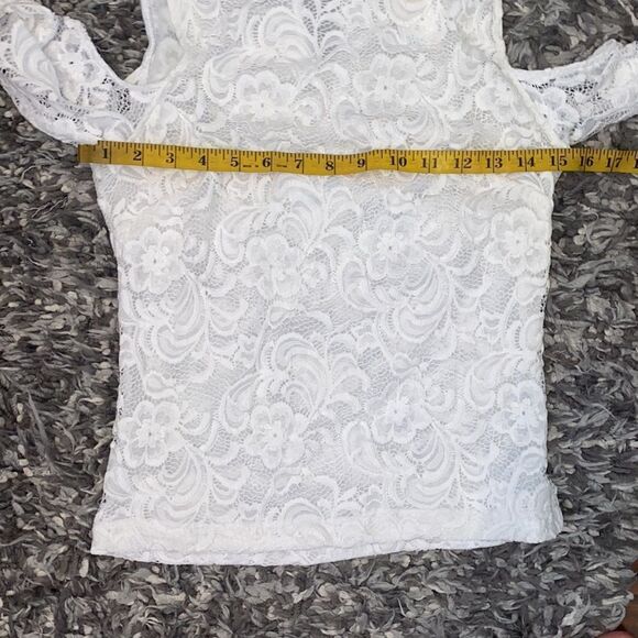 Bebe White Lace Cold Shoulder Top - Picture 6 of 9